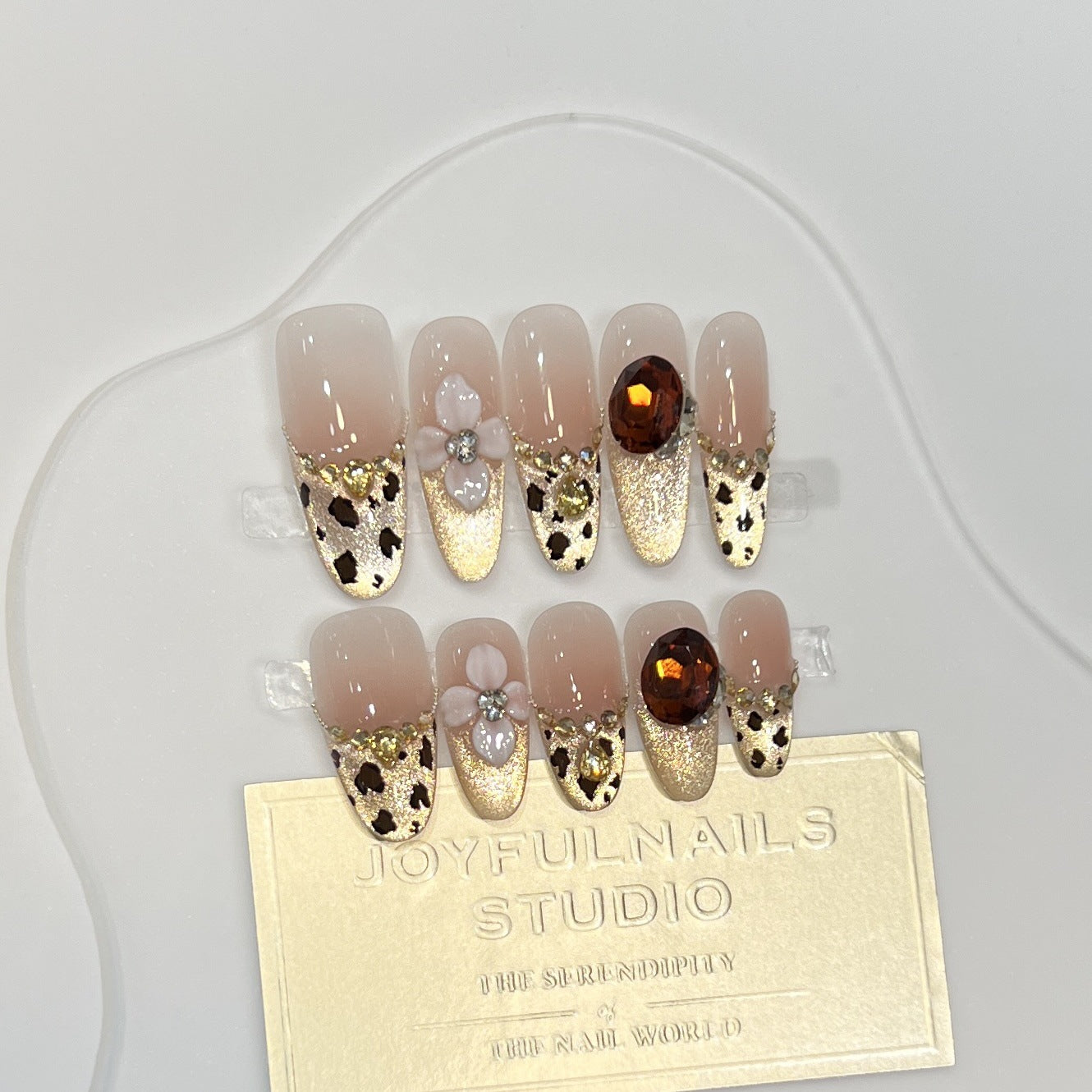 Dairison [Golden Autumn Leaves] High-End Luxurious Leopard Print Cat Eye French Nail Art Carved K9 Diamond Wearable Nail Tips