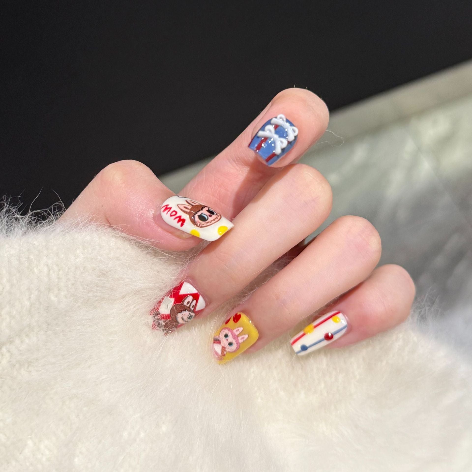Dairison Labubu Wearable Nails Pure Handmade Cartoon Trendy Cute Labubu Nail Art Detachable Nail Tips